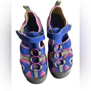 LL Bean Child Explorer Sandals Girls Size 5 Purple Pink Water Shoes Closed Toe